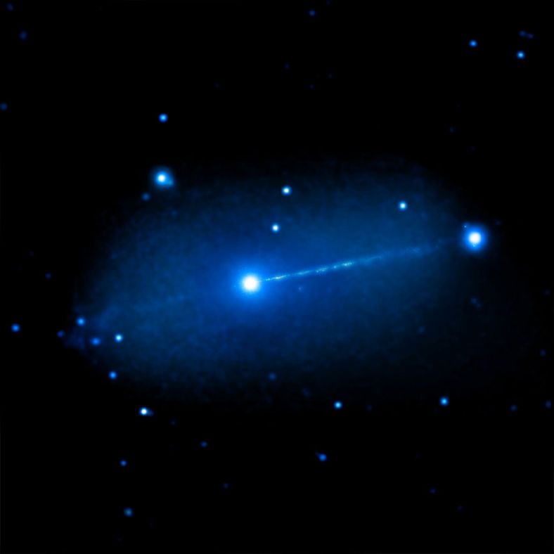 绘架座A星系黑洞喷射流的钱德拉X射线影像。