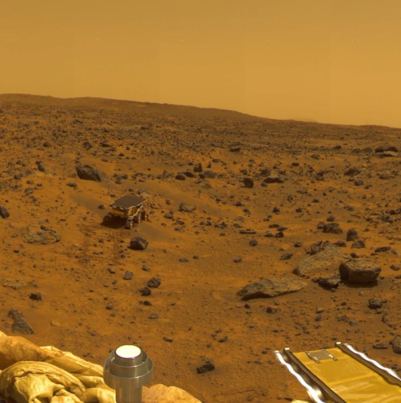 索杰纳号(Sojourner)是第一辆登陆火星的火星车 