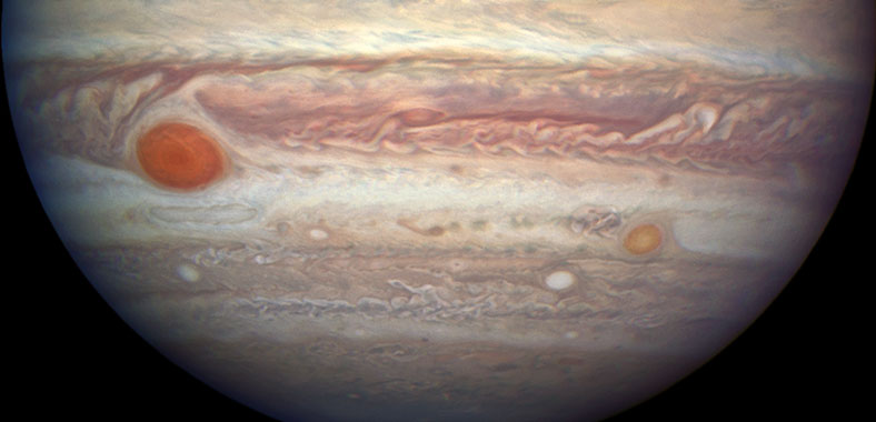 木星冲日：哈勃拍下太阳系行星之王清晰照片