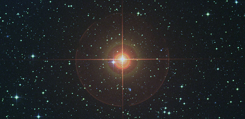 太阳老了之后什么样子？看看320光年外的这颗红巨星吧