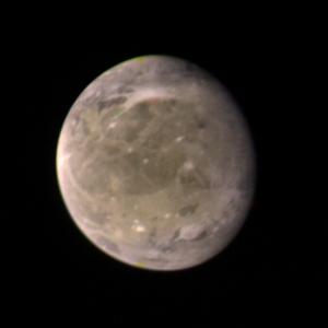 在340,000处拍摄的木卫三Ganymede（旅行者一号摄）