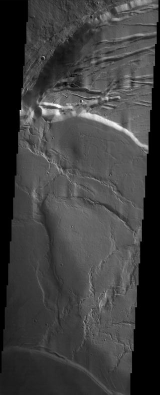 火星最高峰奥林匹斯山的顶部（奥德赛火星探测器摄）