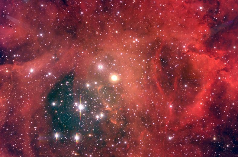 NGC2244: 玫瑰星云心脏内的星团