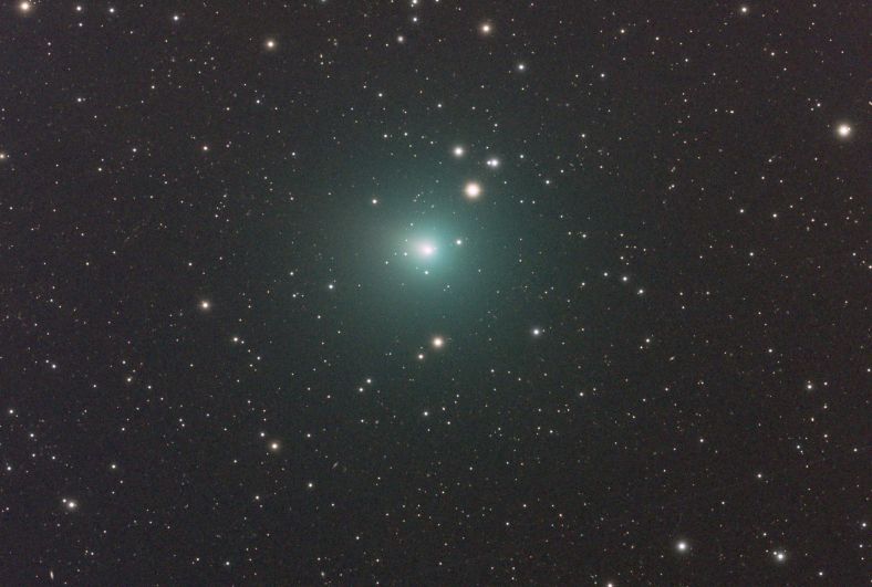 意大利上空的46P彗星