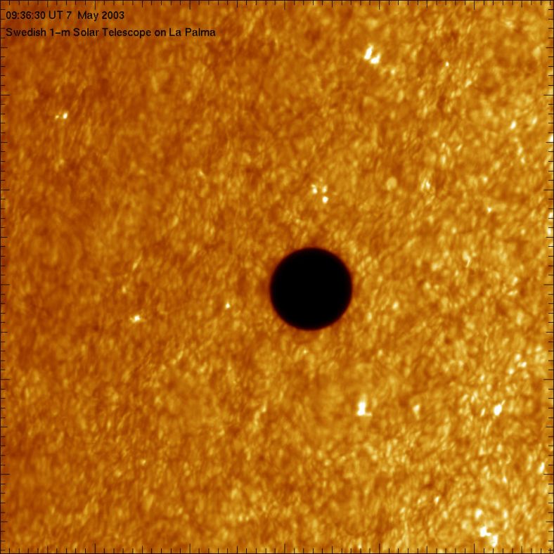 3.水星接近太阳边缘（左侧昏暗）
