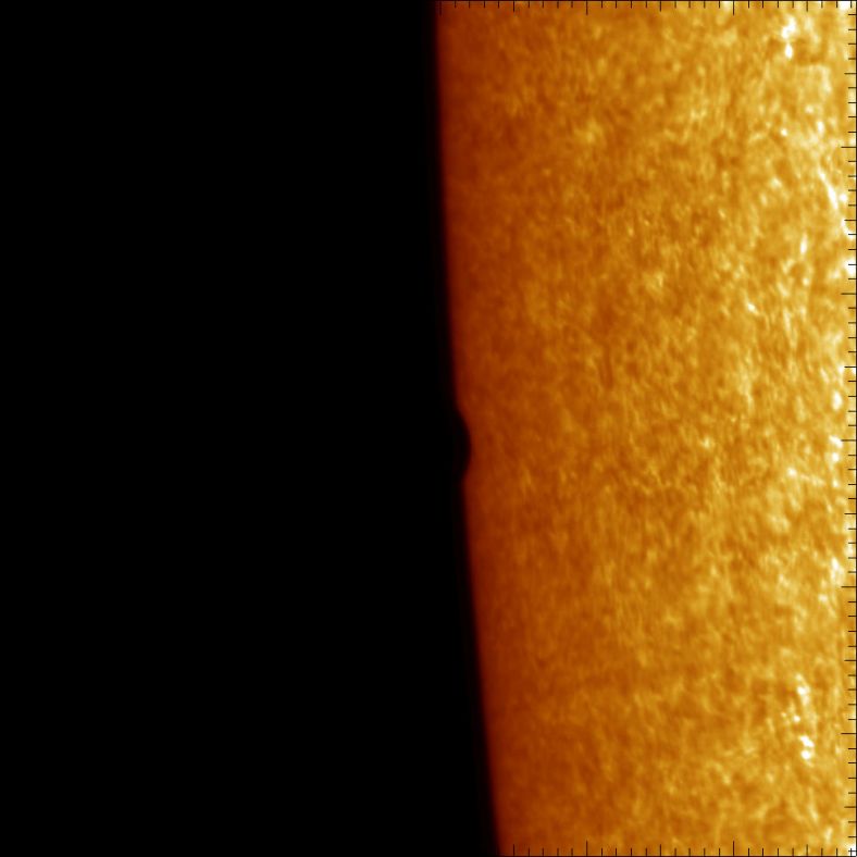 10.水星仅在太阳边缘留下一个凹痕